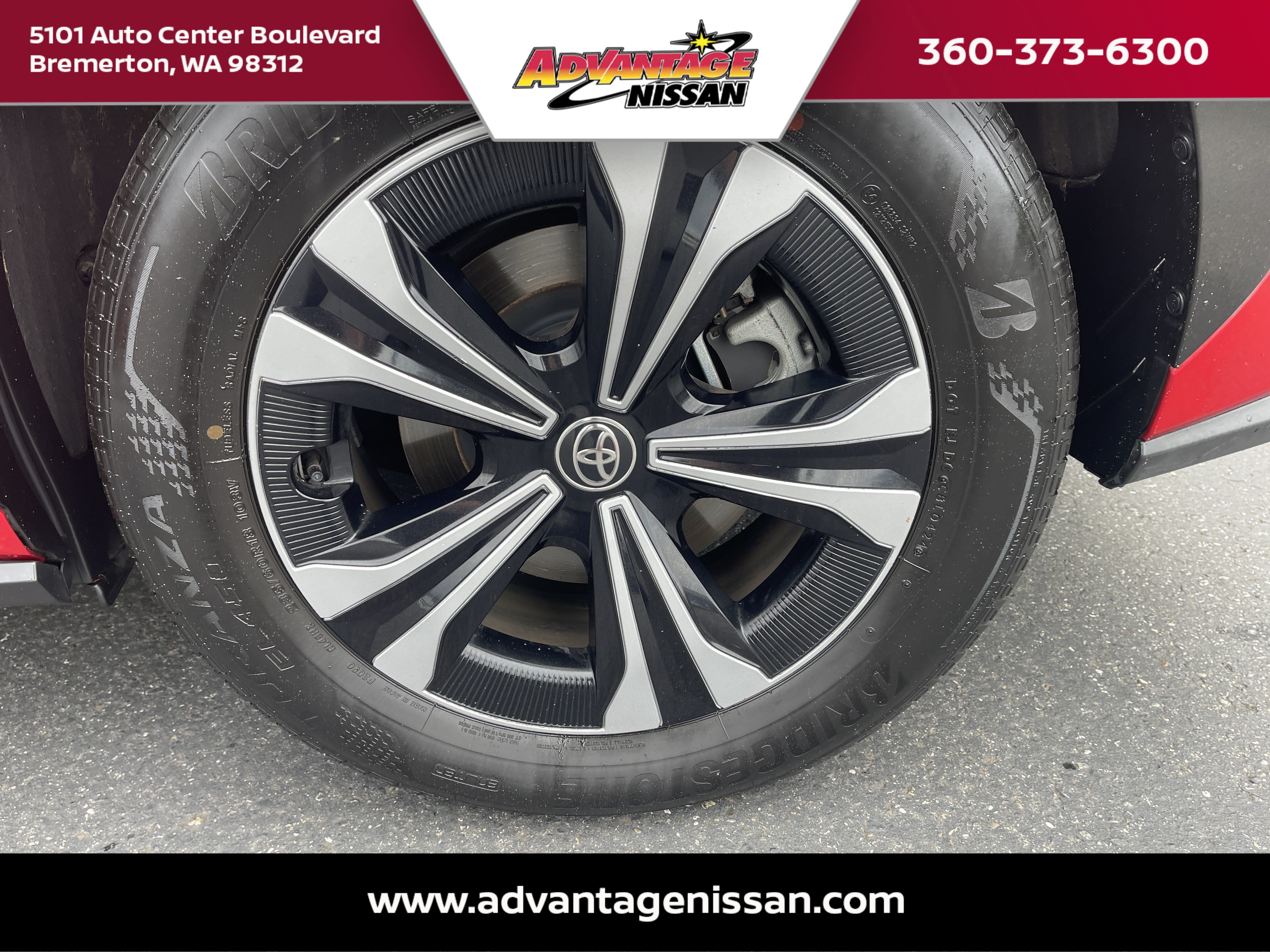 Used 2024 Supersonic Red Toyota XLE image 22