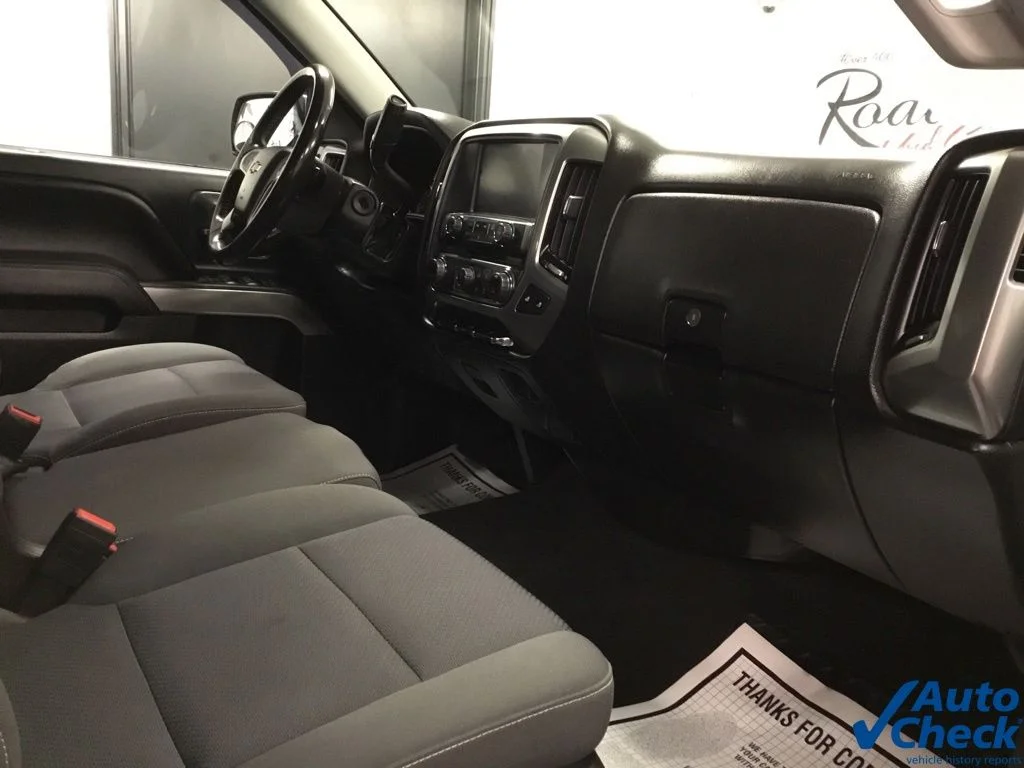 Used 2018 Silver Chevrolet LT image 42