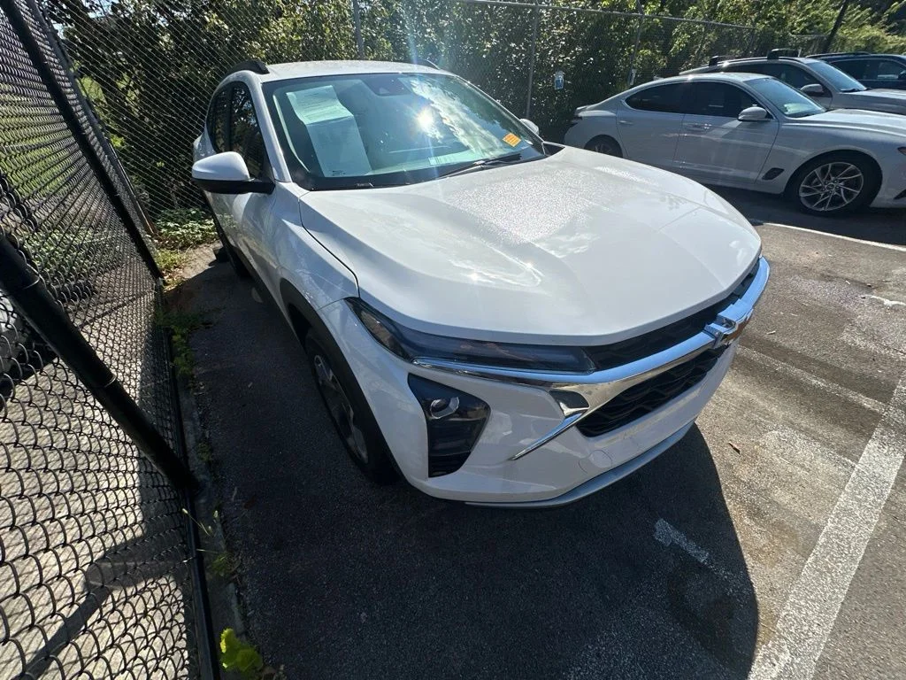 Used 2026 White Chevrolet LT image 1