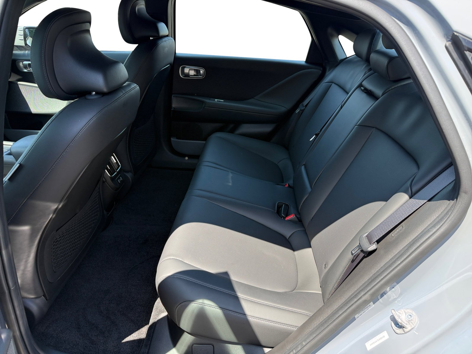 Certified Used 2025 Blue Hyundai Limited image 16