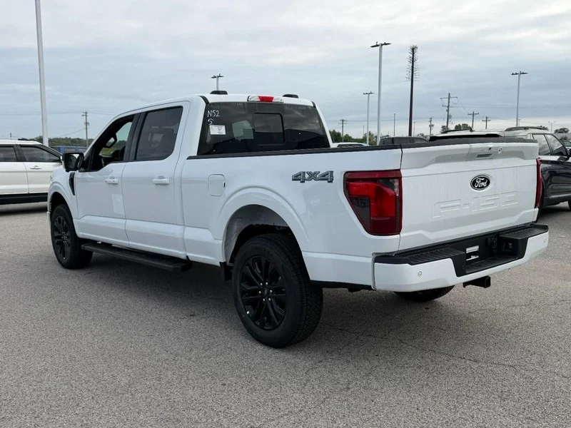 New 2026 Oxford White Ford XLT 4WD SuperCrew 5.5