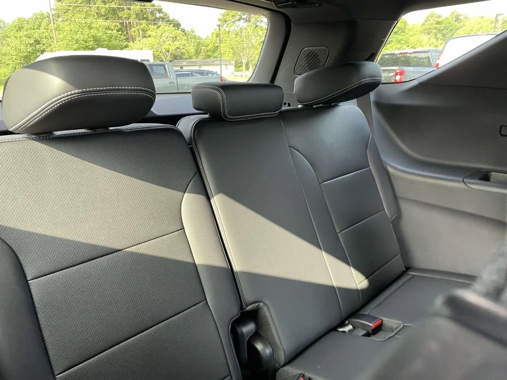 New 2026 Sterling Gray Metallic Chevrolet FWD LT image 11