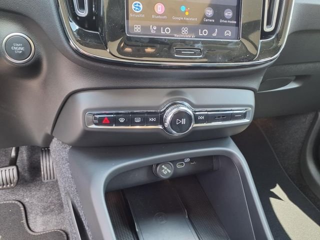 2026 Volvo XC40 Plus - Photo 21
