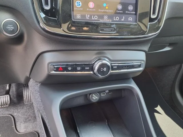 2026 Volvo XC40 Plus - Photo 21