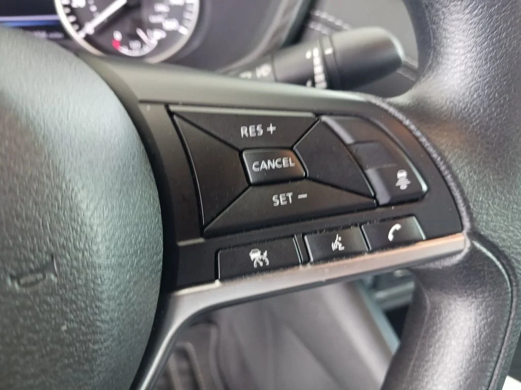 Used 2024 White Nissan SV image 30