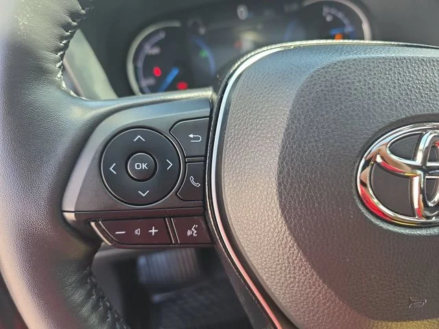 Used 2023 Red Toyota XLE Premium image 18