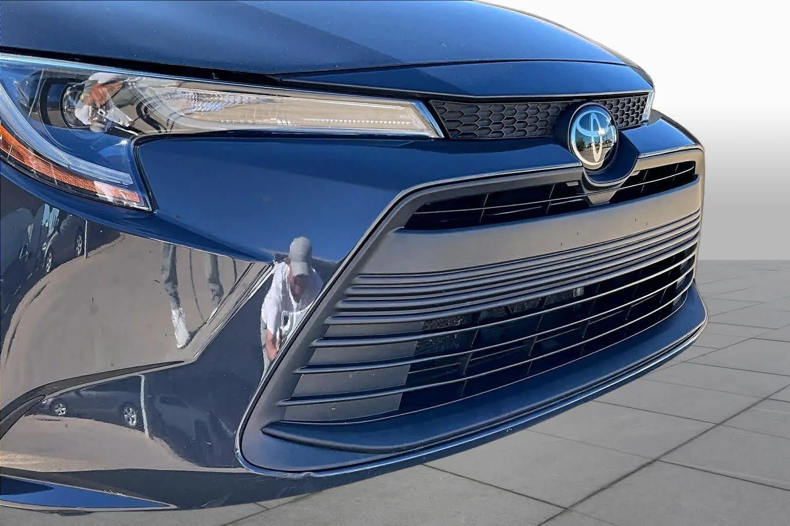 Used 2024 Underground Toyota LE image 28