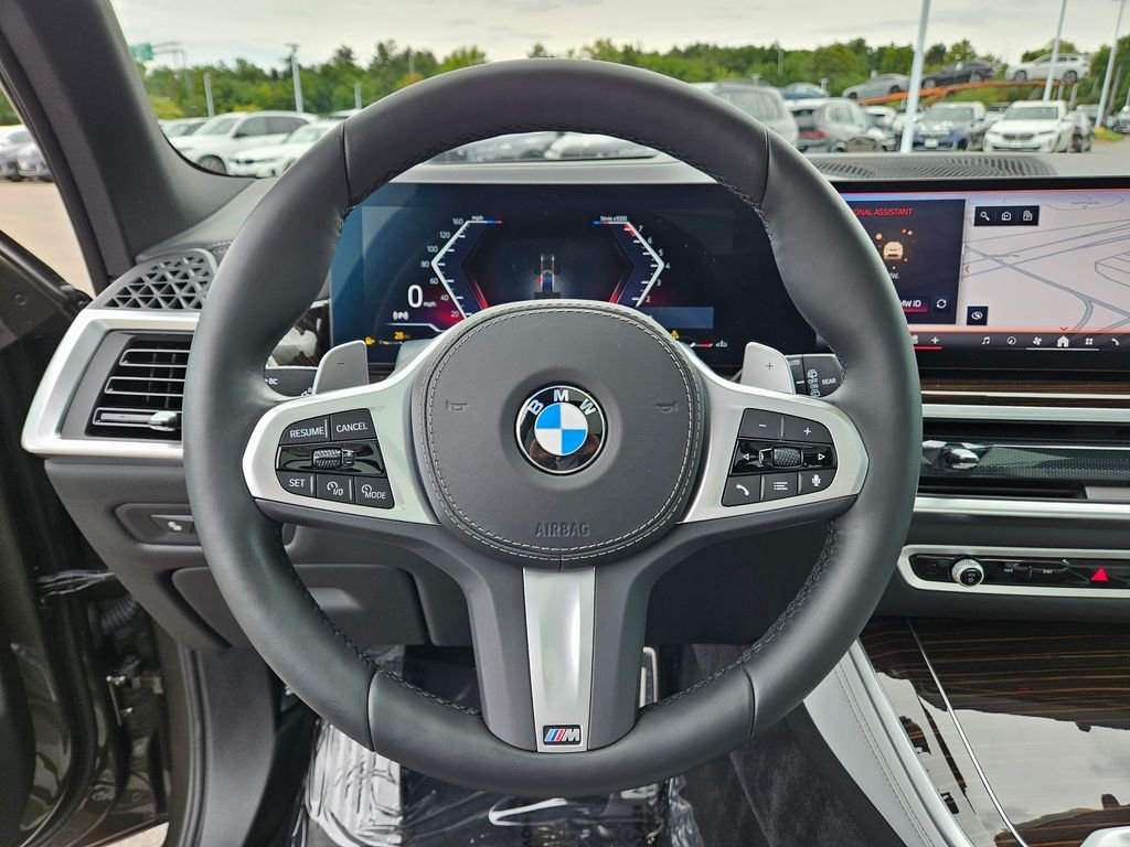 Used 2026 Manhattan Green Metallic BMW xDrive40i image 29