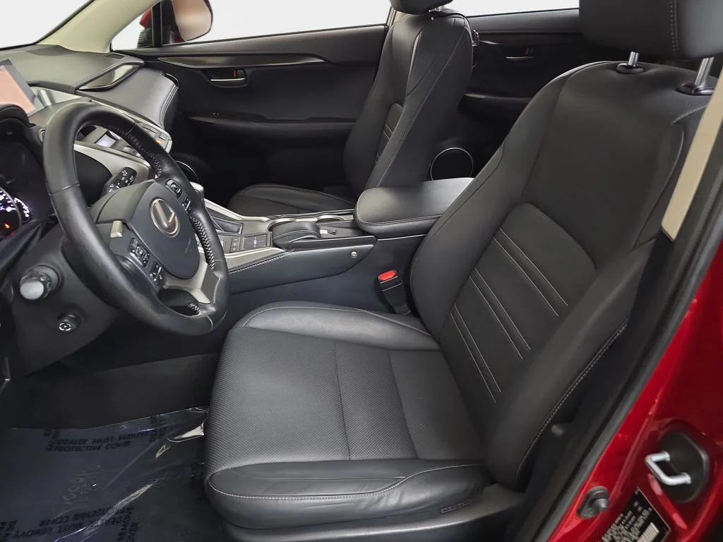 Used 2017  Lexus 200t F Sport image 18