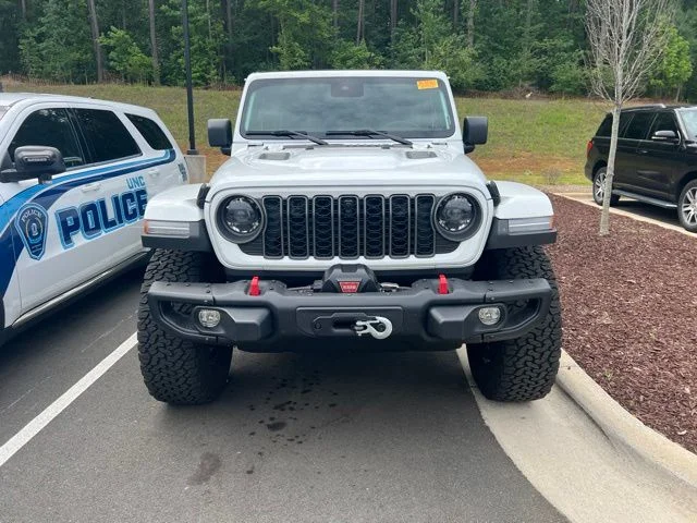 Used 2025 White Jeep Rubicon X image 6