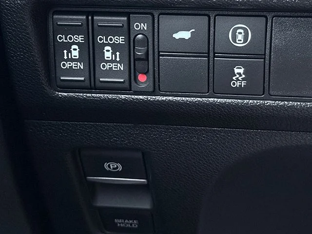 2024 Honda Odyssey SPORT - Photo 15