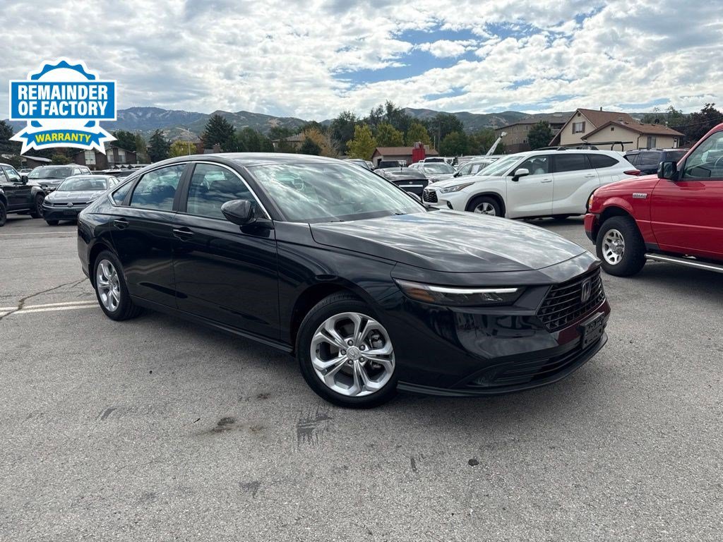 Used 2025 Black Honda LX image 1