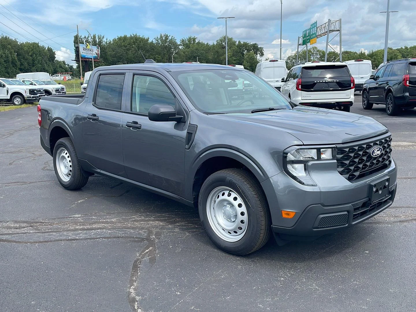New 2026 Carbonized Gray Metallic Ford XL image 7