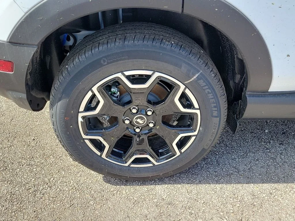 New 2026 Oxford White Ford Outer Banks® image 7