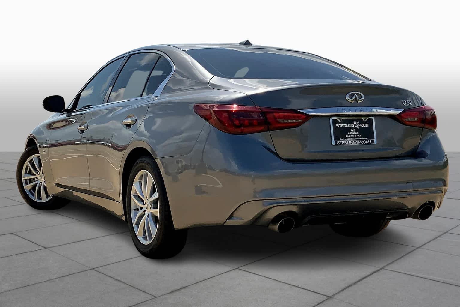 Used 2018 Graphite Shadow INFINITI 2.0t PURE image 12