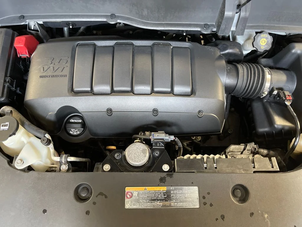 Used 2017 White GMC Limited image 10