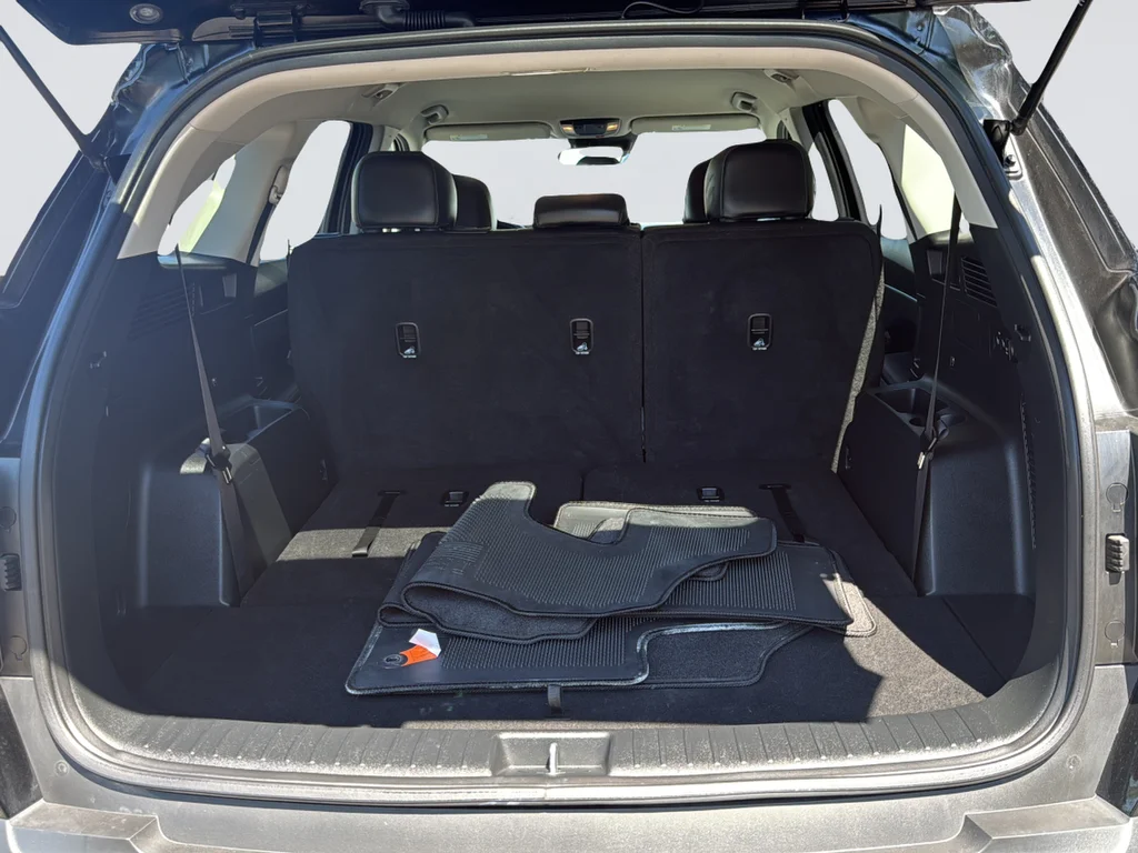 Certified Used 2023 Black Kia X-Line S image 14