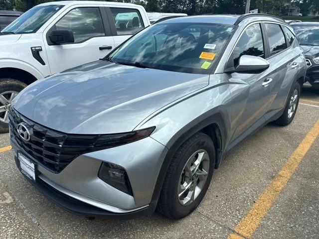 Certified Used 2023 Shimmering Silver Hyundai SEL image 3