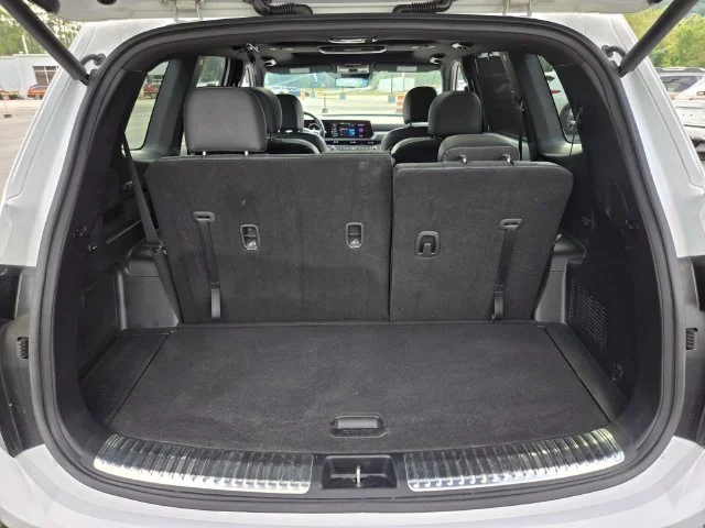 Used 2023 White Kia SX-Prestige image 17
