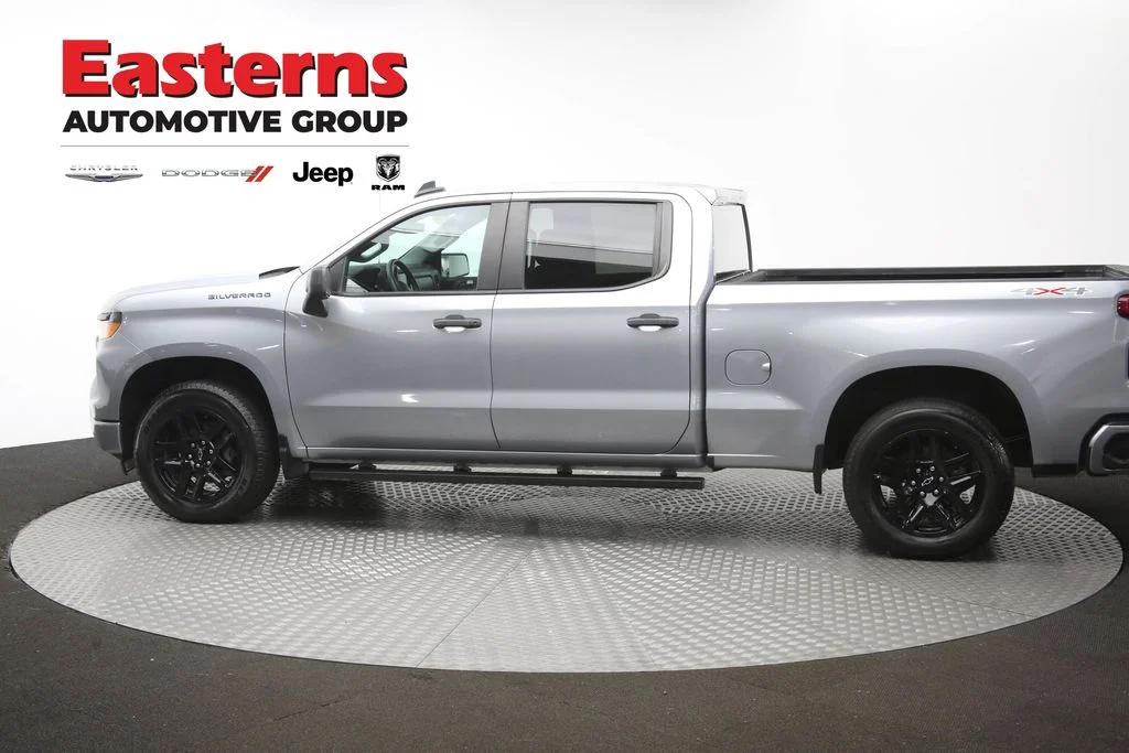Used 2024 Gray Chevrolet Custom image 62