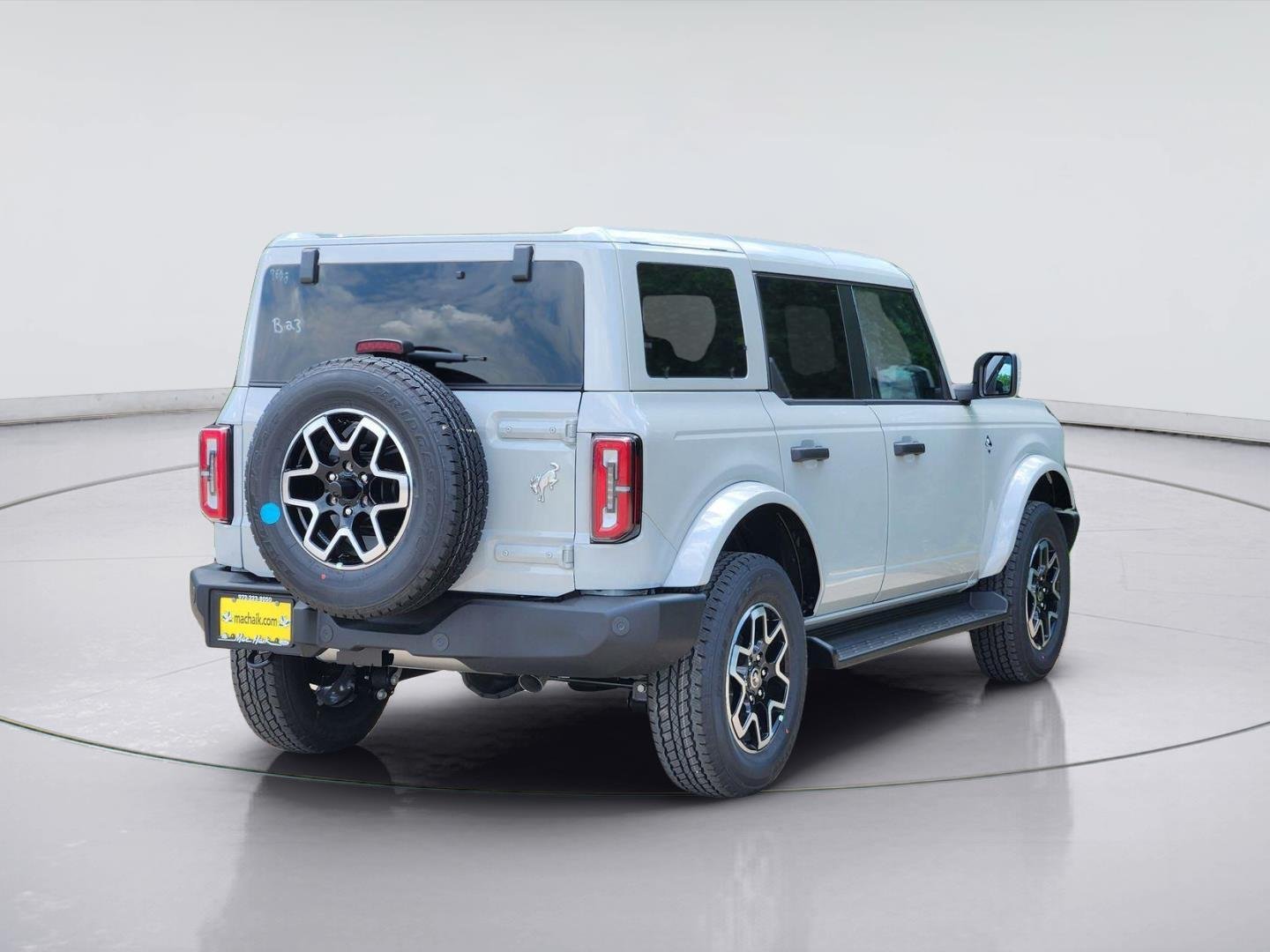 New 2026 Avalanche Gray Ford Outer Banks® image 4