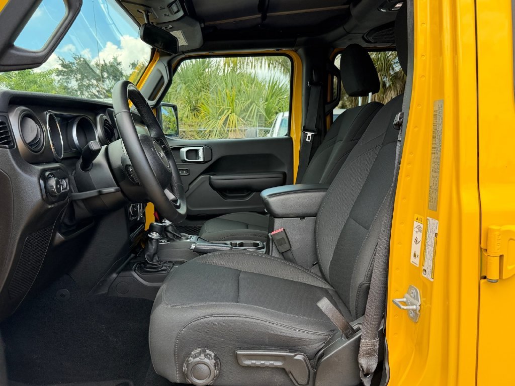 Used 2018 Yellow Jeep Unlimited Sport S image 10