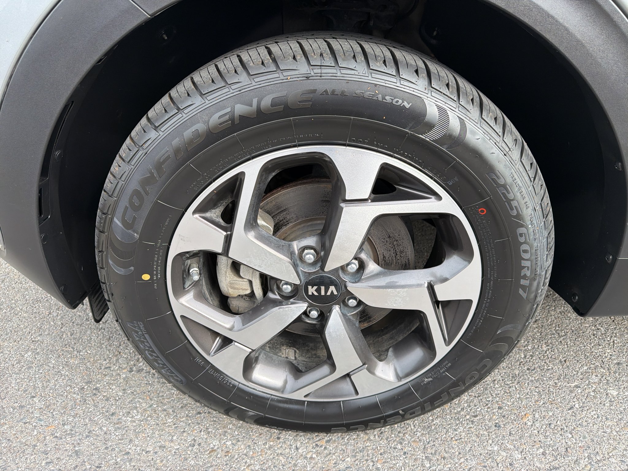Used 2021 Steel Gray Kia LX image 9