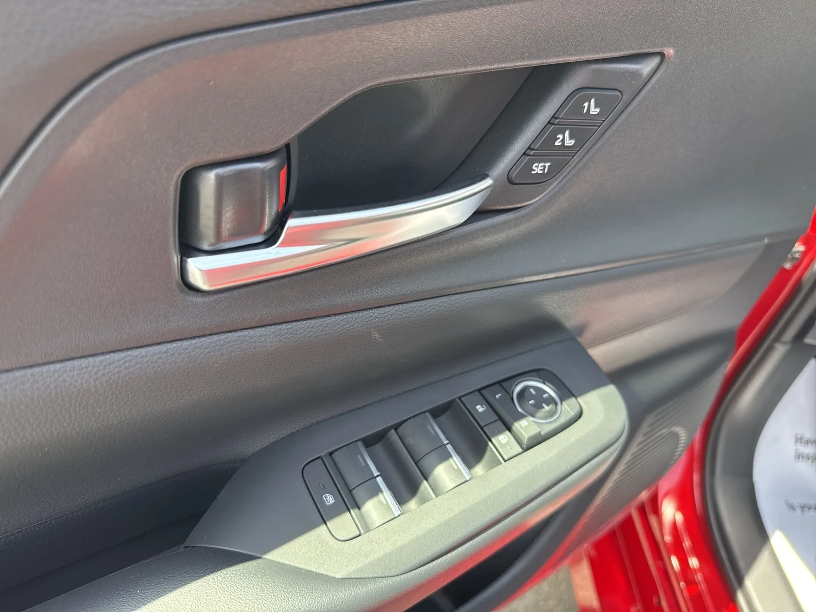 2025 Toyota Prius XSE Premium - Photo 10