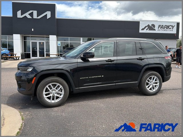 2023 Jeep Grand Cherokee Laredo