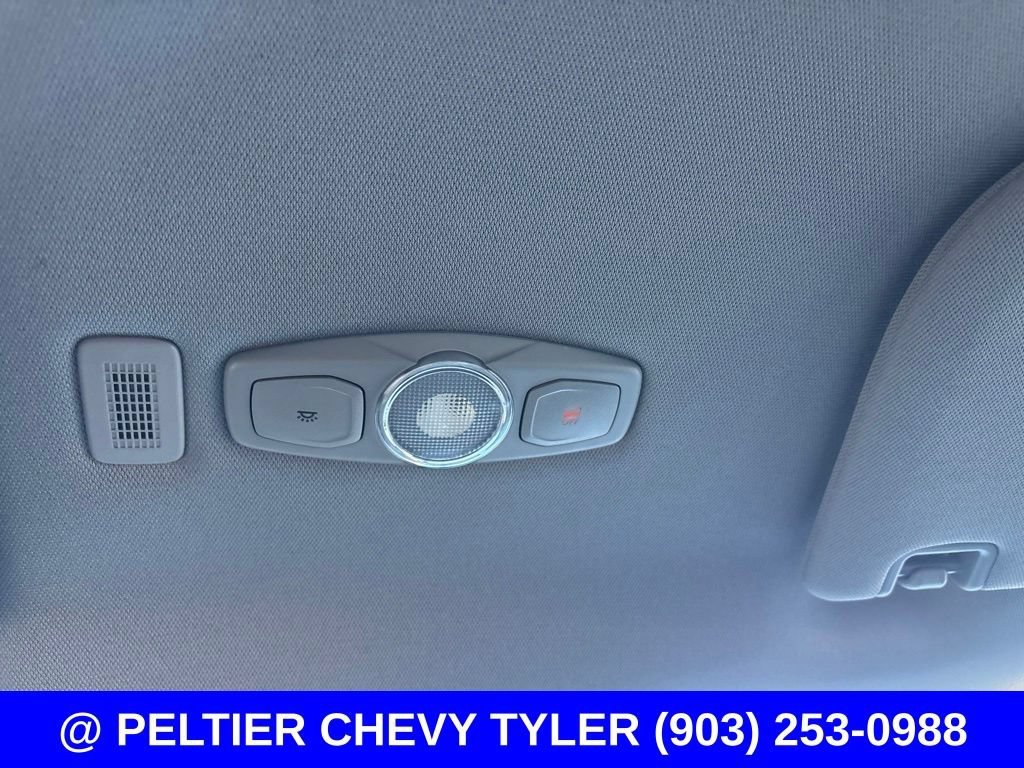 Used 2015  Ford XL image 15
