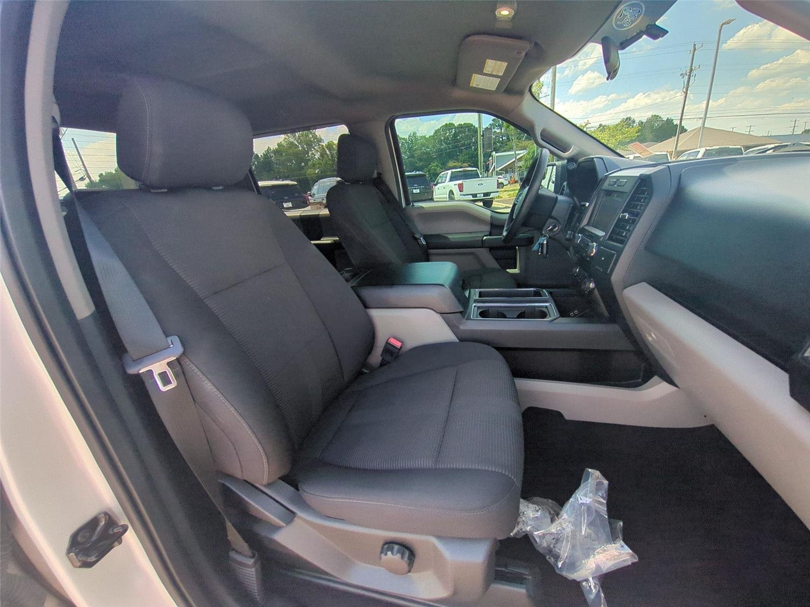 Used 2018 Ingot Silver Ford XL image 35