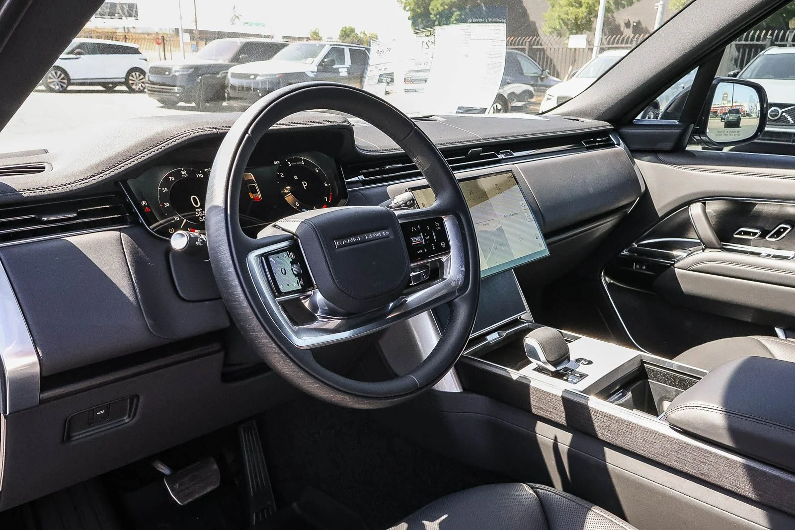 2026 Land Rover Range Rover SE - Photo 28