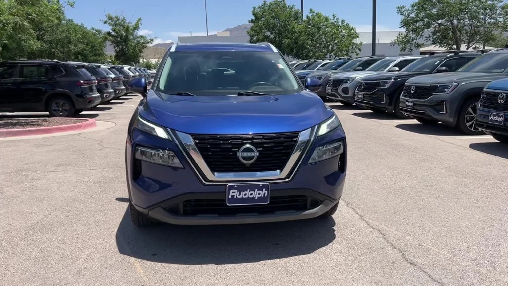 Used 2023 Caspian Blue Metallic Nissan SV image 14