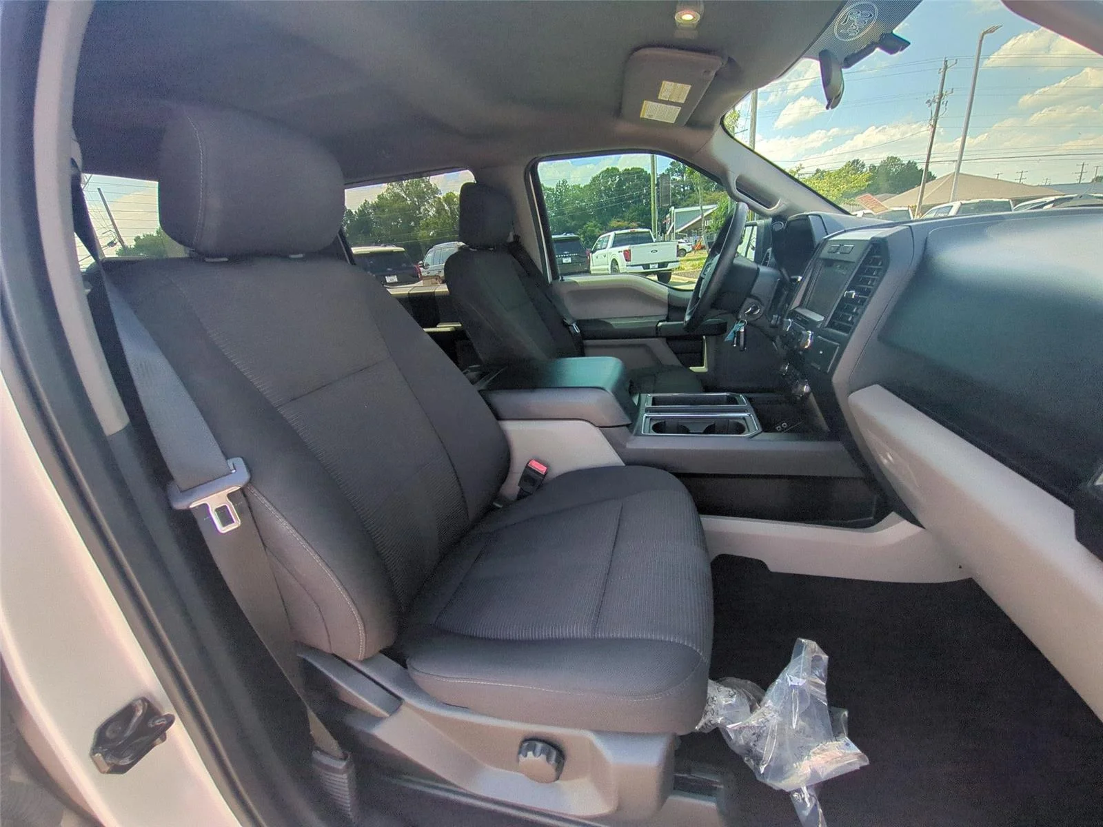 Used 2018 Ingot Silver FORD  image 35