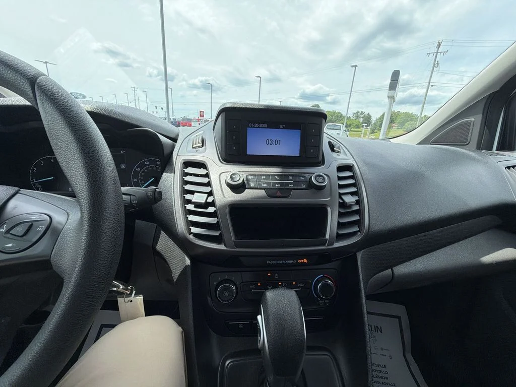 Used 2020 White Ford XL image 22