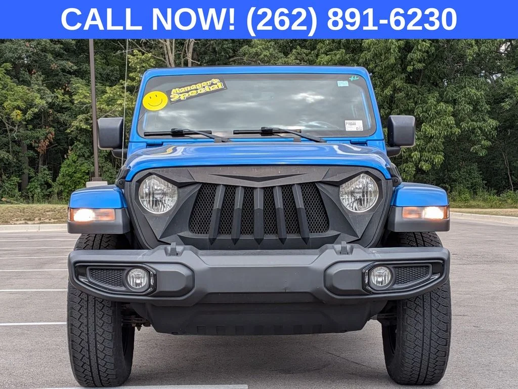 Used 2021 Blue Jeep Unlimited Sahara Altitude image 2