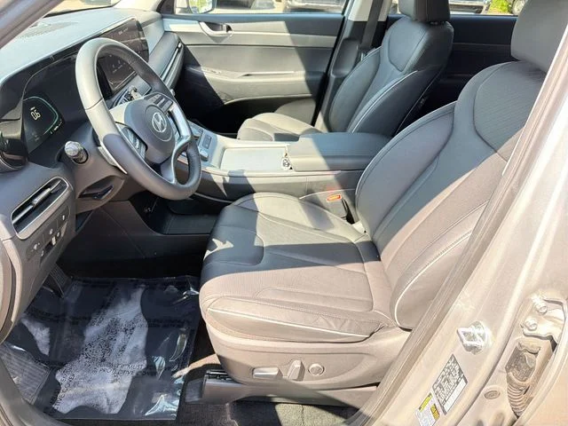 Used 2024 Silver Hyundai SEL image 15