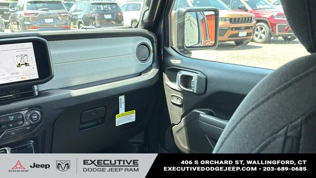 New 2026 Granite Crystal Metallic Clearcoat Jeep Sport S image 23