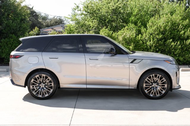 Used 2024 Silver Land Rover SV Edition One Flux Silver image 10