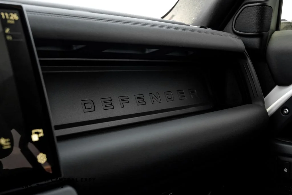 New 2026 Fuji White Land Rover X-Dynamic SE image 32