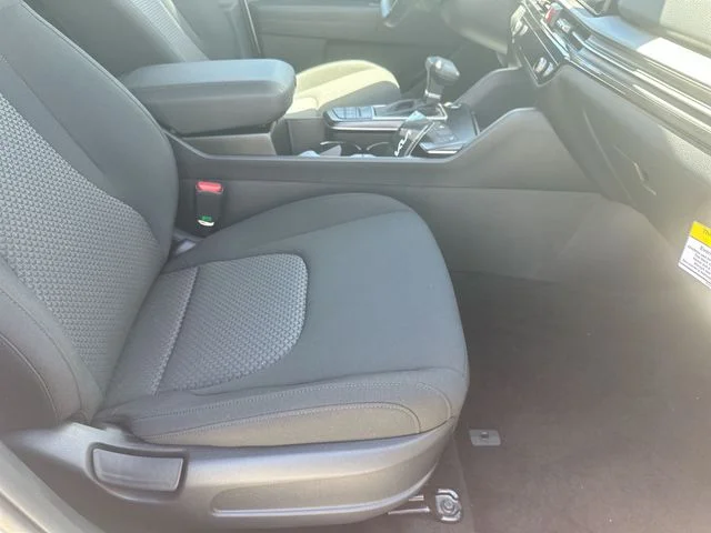 New 2026 Glacial White Pearl Kia LX image 26
