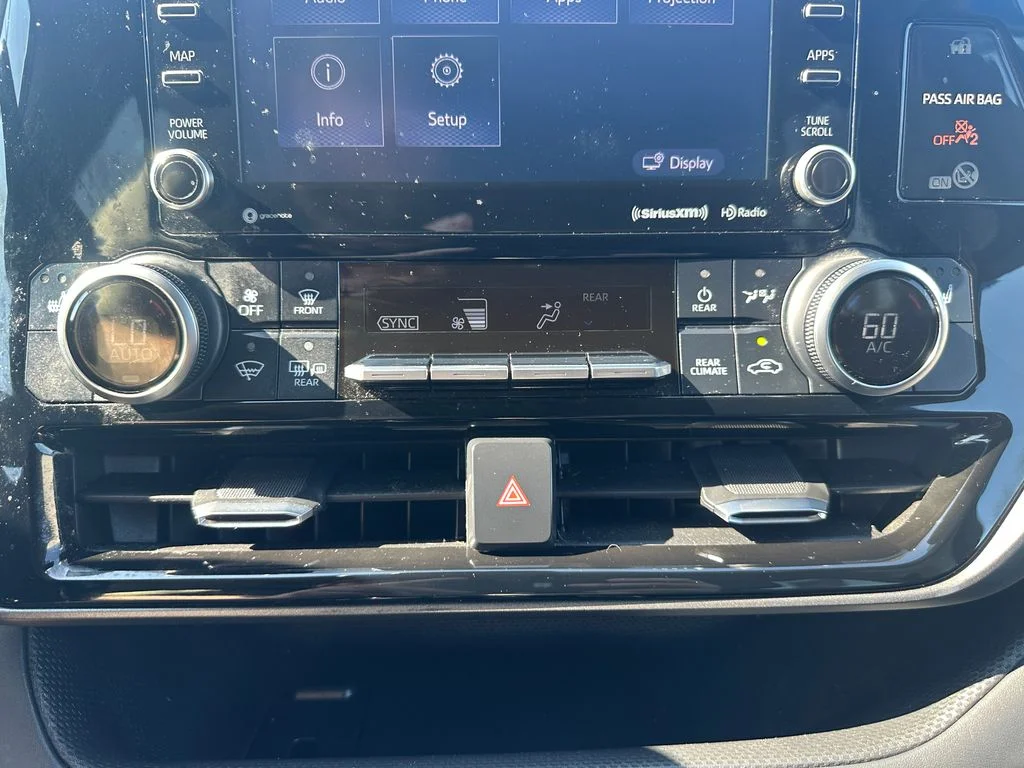 Used 2022 Black Toyota XLE image 19