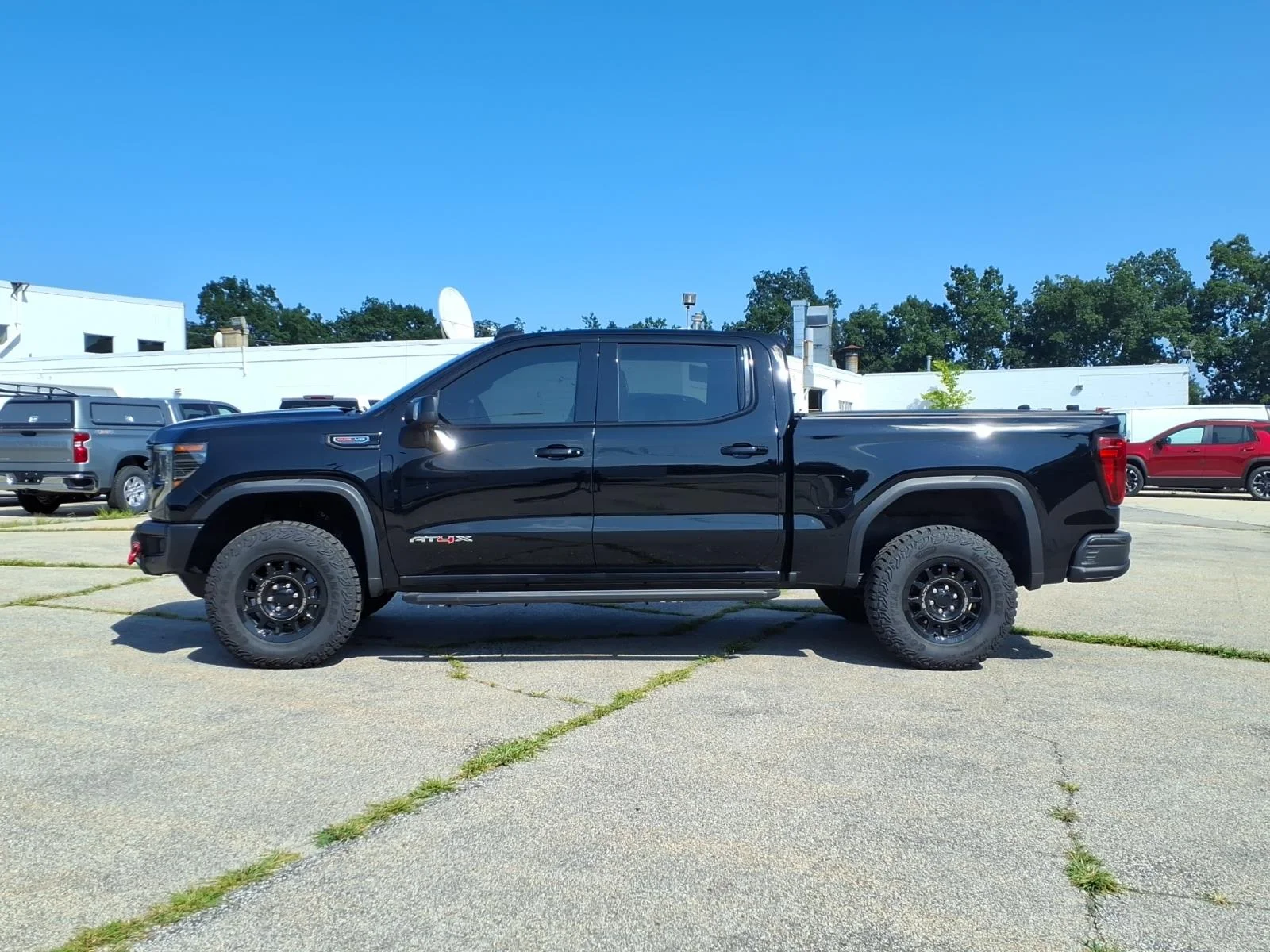 Used 2026 Onyx Black GMC AT4X image 8