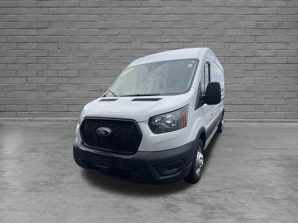 Used 2024  Ford  image 3