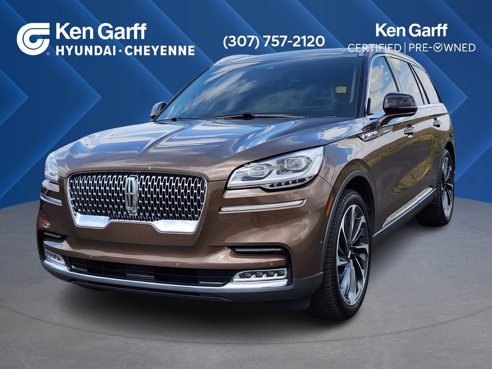 Used 2022 Smoke Metallic Lincoln Reserve image 1
