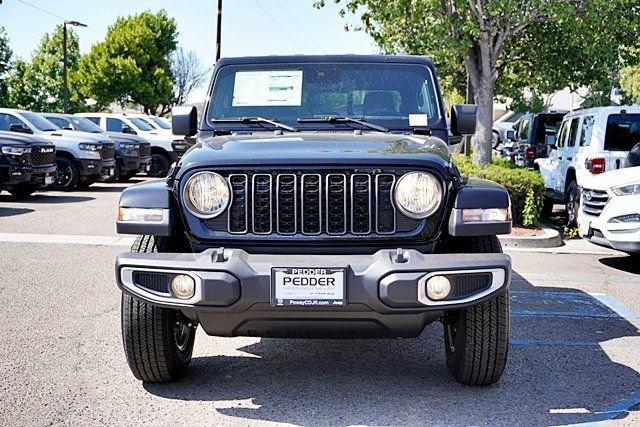 New 2025 Black Clear-Coat Exterior Paint Jeep Sport S image 5