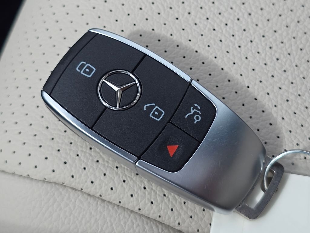 New 2026 Polar White Mercedes-Benz GLE 350 image 41
