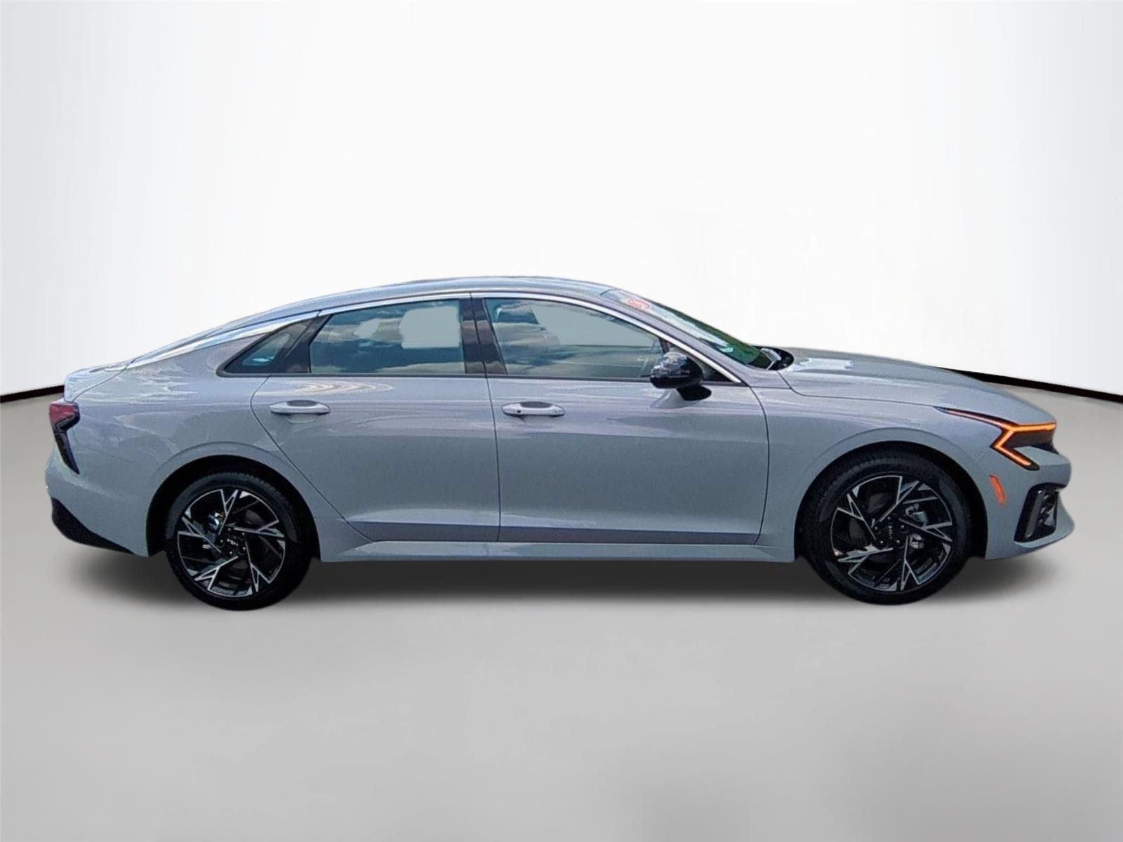 New 2026 Wolf Gray Kia GT-Line image 6