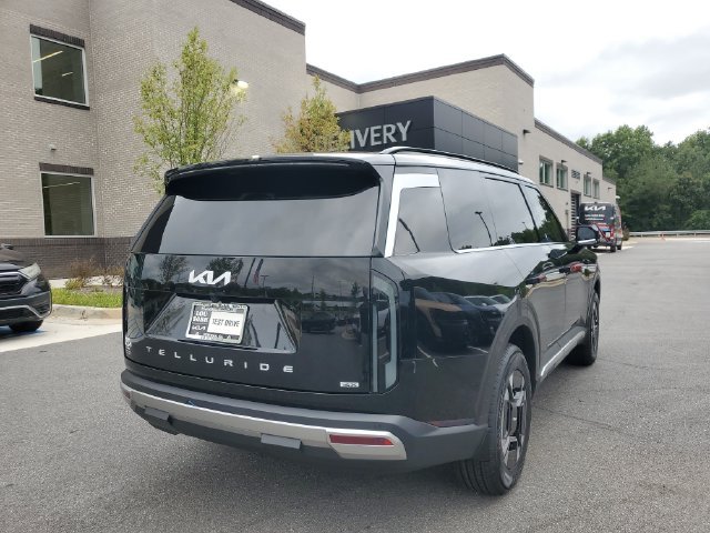 New 2027 Ebony Black Kia EX image 4