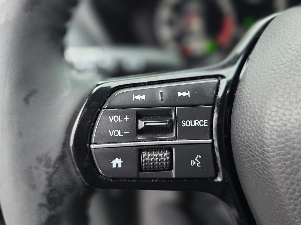 Used 2024  Honda Sport image 23